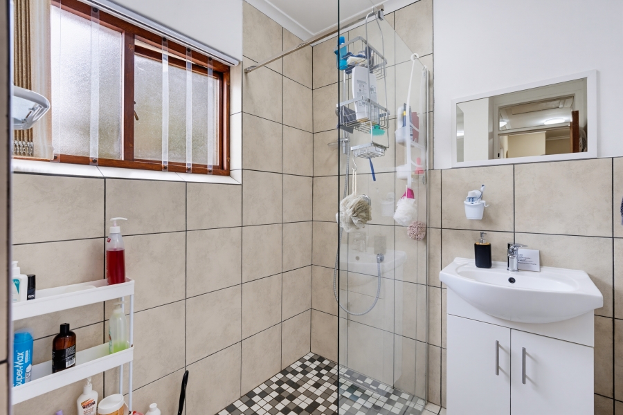 2 Bedroom Property for Sale in Edgemead Western Cape